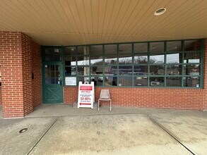 500 Garden City Dr, Monroeville, PA for lease Building Photo- Image 1 of 12