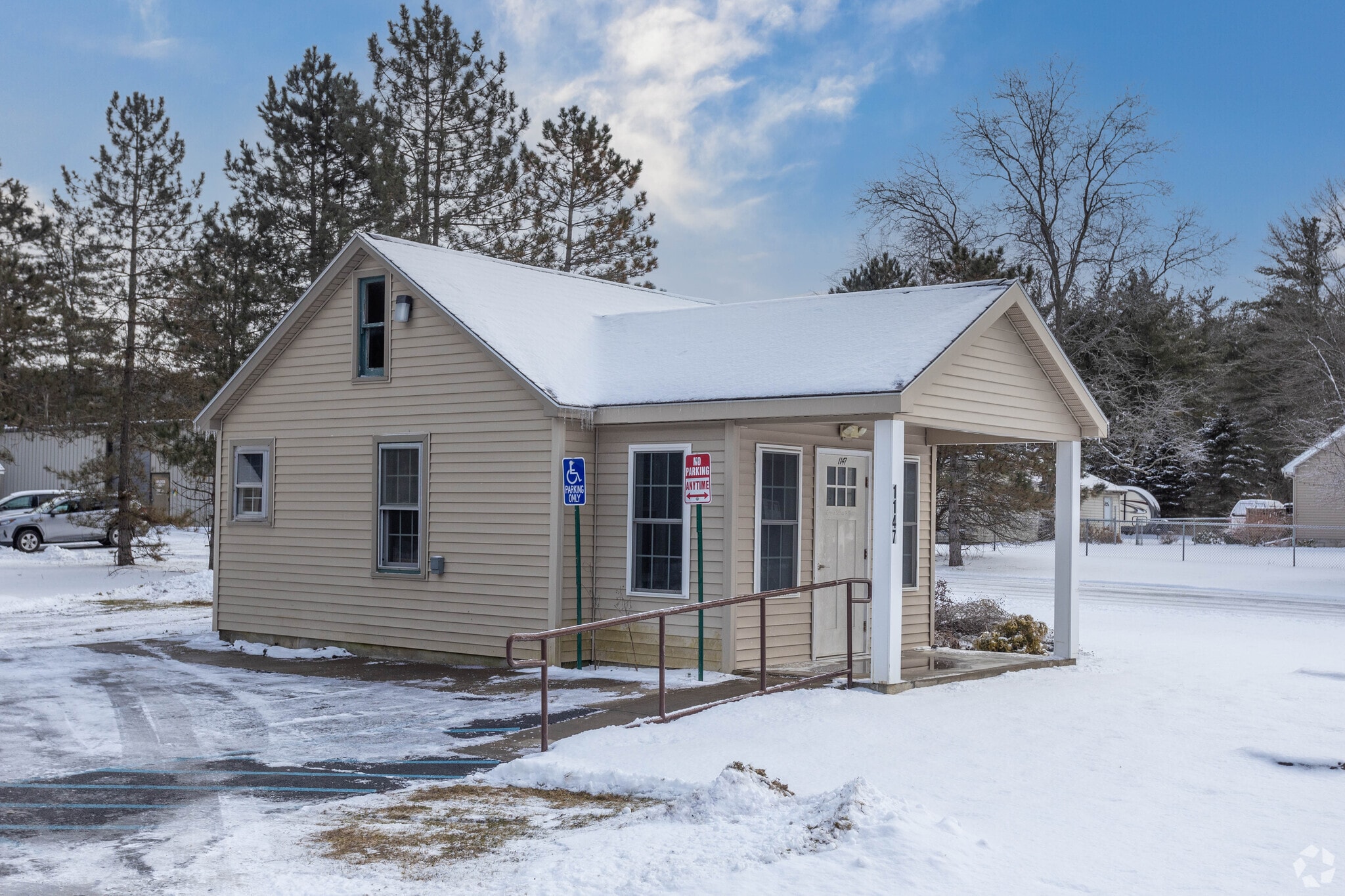 1147 Ballston Lake Rd, Ballston Lake, NY for sale Primary Photo- Image 1 of 1