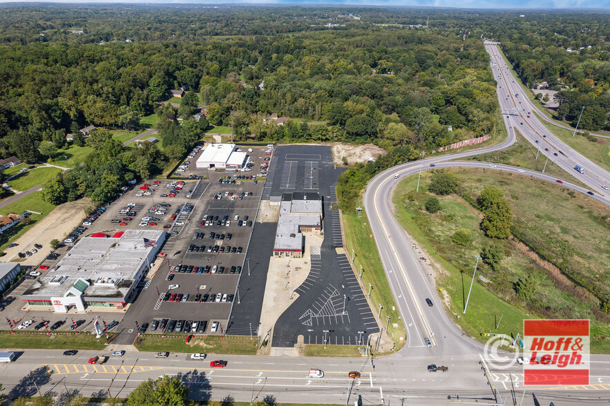 1501 Vernon Odom Blvd, Akron, OH for lease - Building Photo - Image 3 of 49