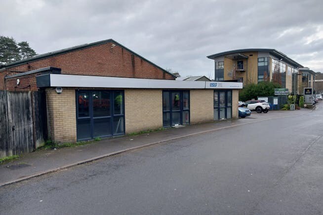 Lyndhurst Road, Sunninghill for lease Building Photo- Image 1 of 10