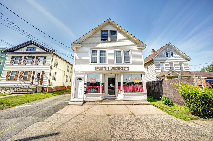 619 Center St, Wallingford, CT for sale - Primary Photo - Image 1 of 1