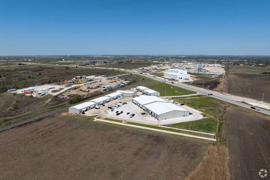 5957 Chandler Rd, Hutto, TX for lease - Aerial - Image 2 of 5