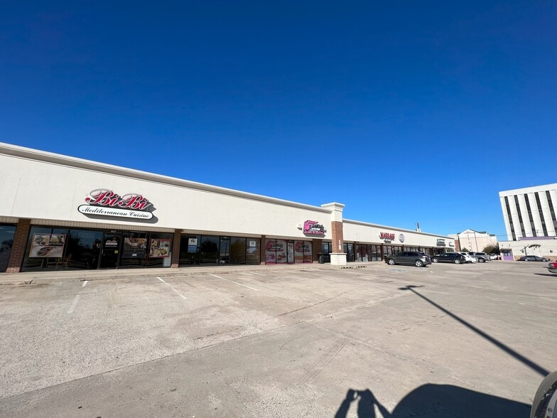 1011-1045 S Meridian Ave, Oklahoma City, OK for lease - Building Photo - Image 3 of 6