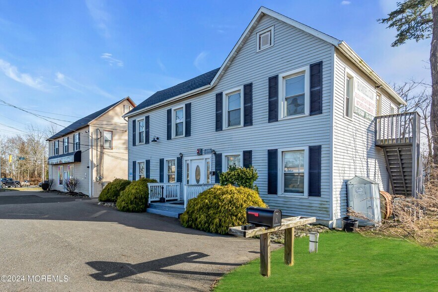 453 State Route 33, Millstone Township, NJ for sale - Primary Photo - Image 1 of 20