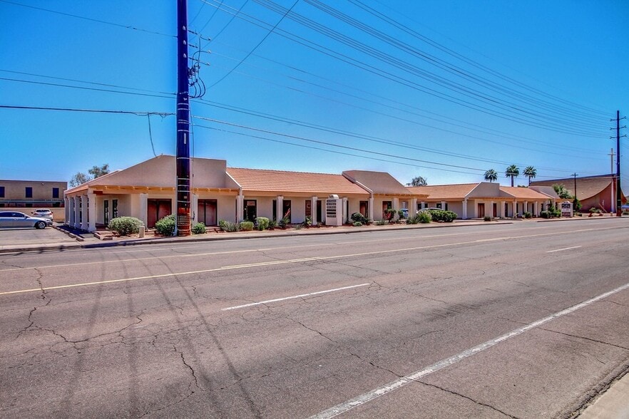 925 N Stapley Dr, Mesa, AZ for lease - Building Photo - Image 1 of 9