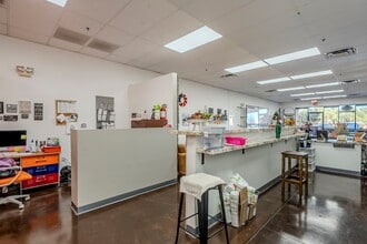 3145 E Chandler Blvd, Phoenix, AZ for lease Interior Photo- Image 2 of 5