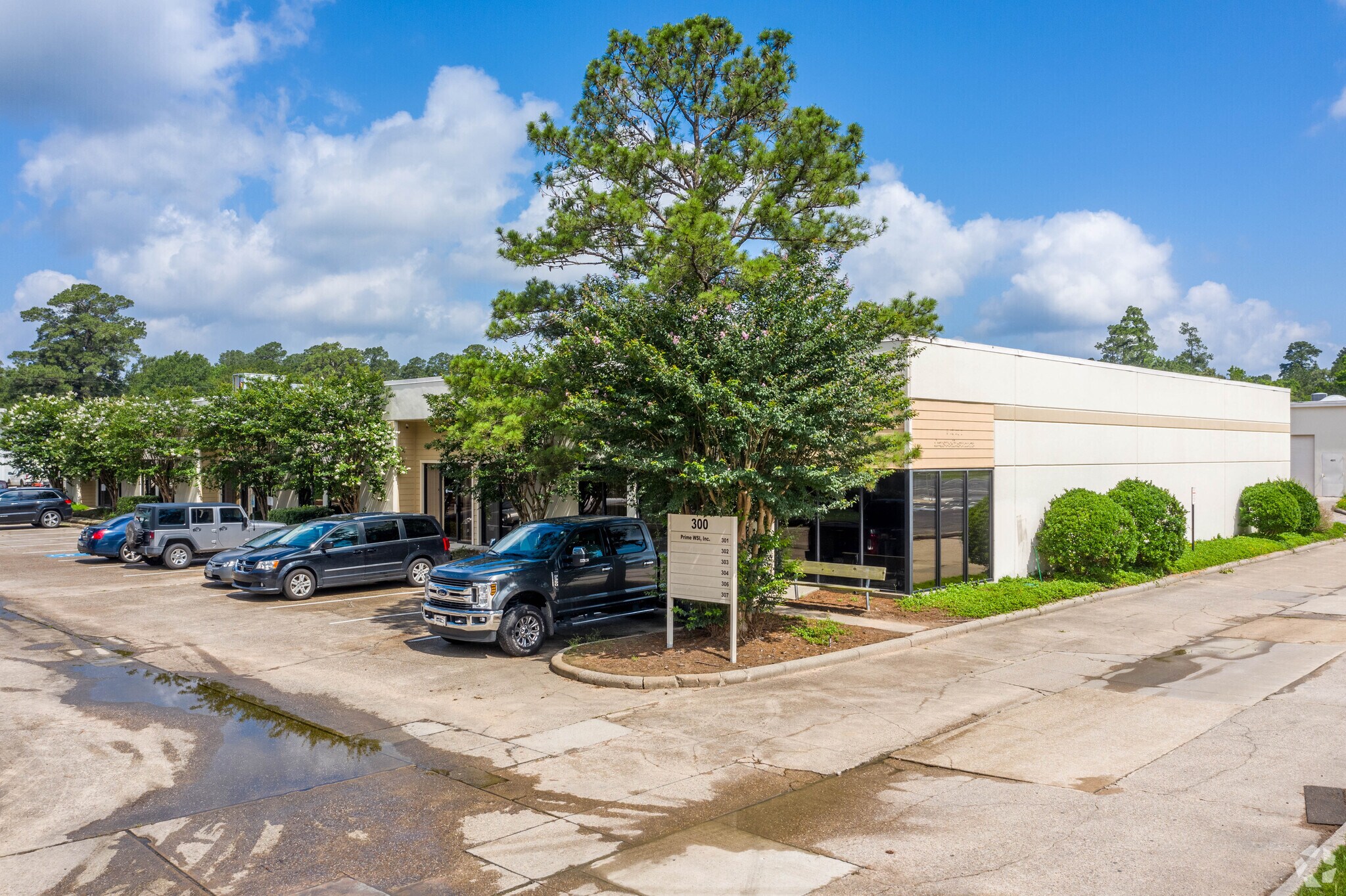 1544 Sawdust Rd, The Woodlands, TX for sale Primary Photo- Image 1 of 1