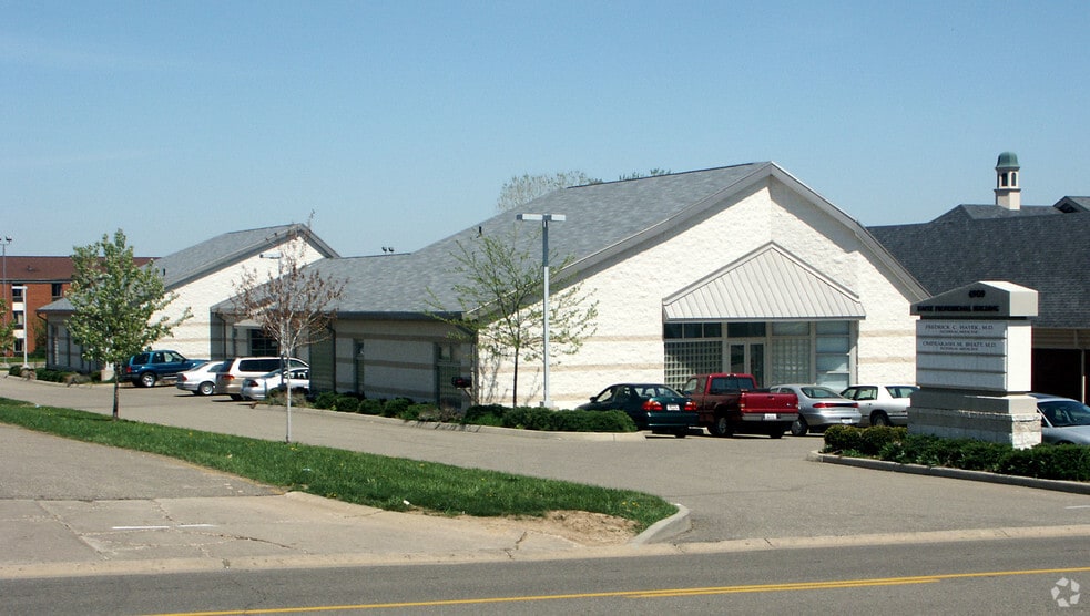 4909 Munson St NW, Canton, OH for lease - Building Photo - Image 2 of 11