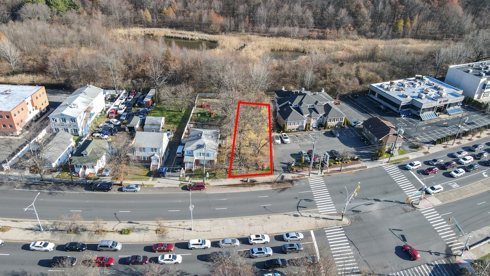 1875 Richmond Ave, Staten Island, NY for sale - Primary Photo - Image 2 of 8