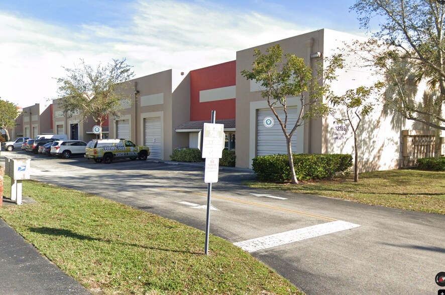 12355 SW 129th Ct, Miami, FL for lease - Building Photo - Image 1 of 3