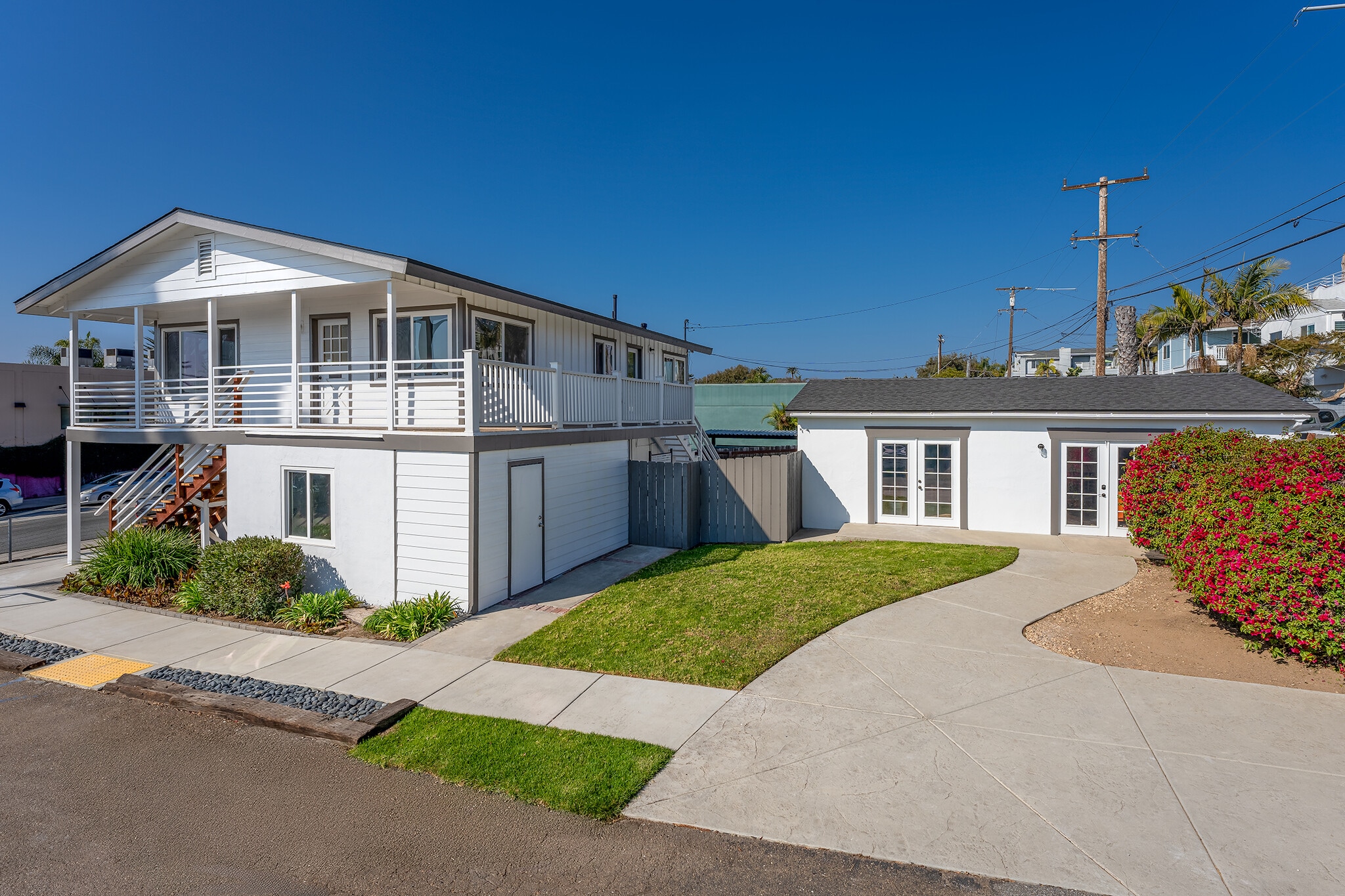 2041 Newcastle Ave, Cardiff By The Sea, CA for lease Building Photo- Image 1 of 4