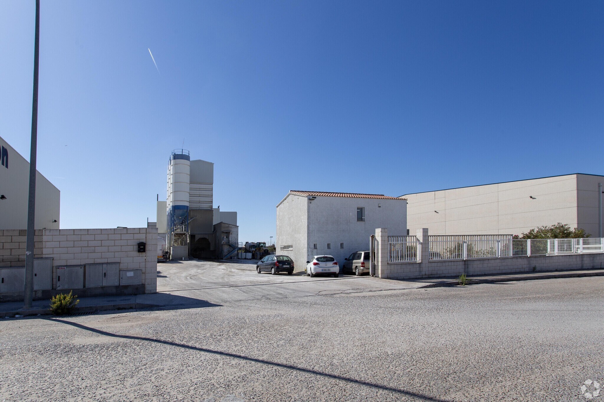 Industrial in Campo Real, Madrid for sale Building Photo- Image 1 of 1