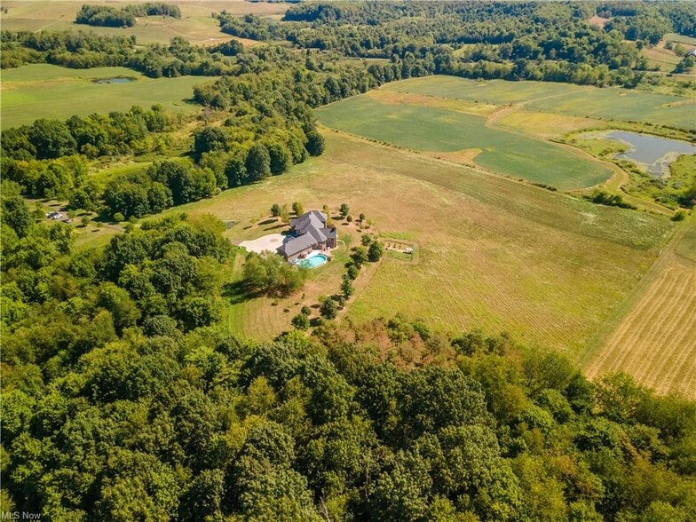 5488 Elson St SE, Magnolia, OH for sale - Building Photo - Image 3 of 34