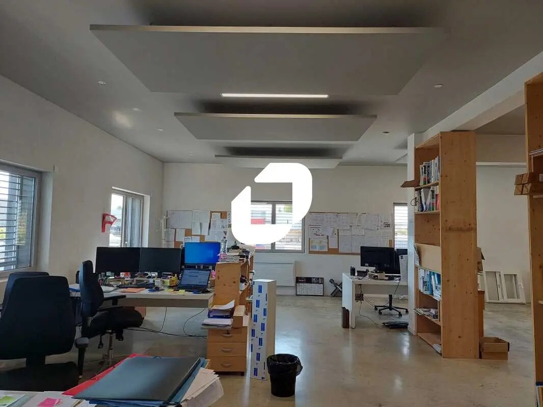 Flex in Coignières for sale Interior Photo- Image 1 of 12