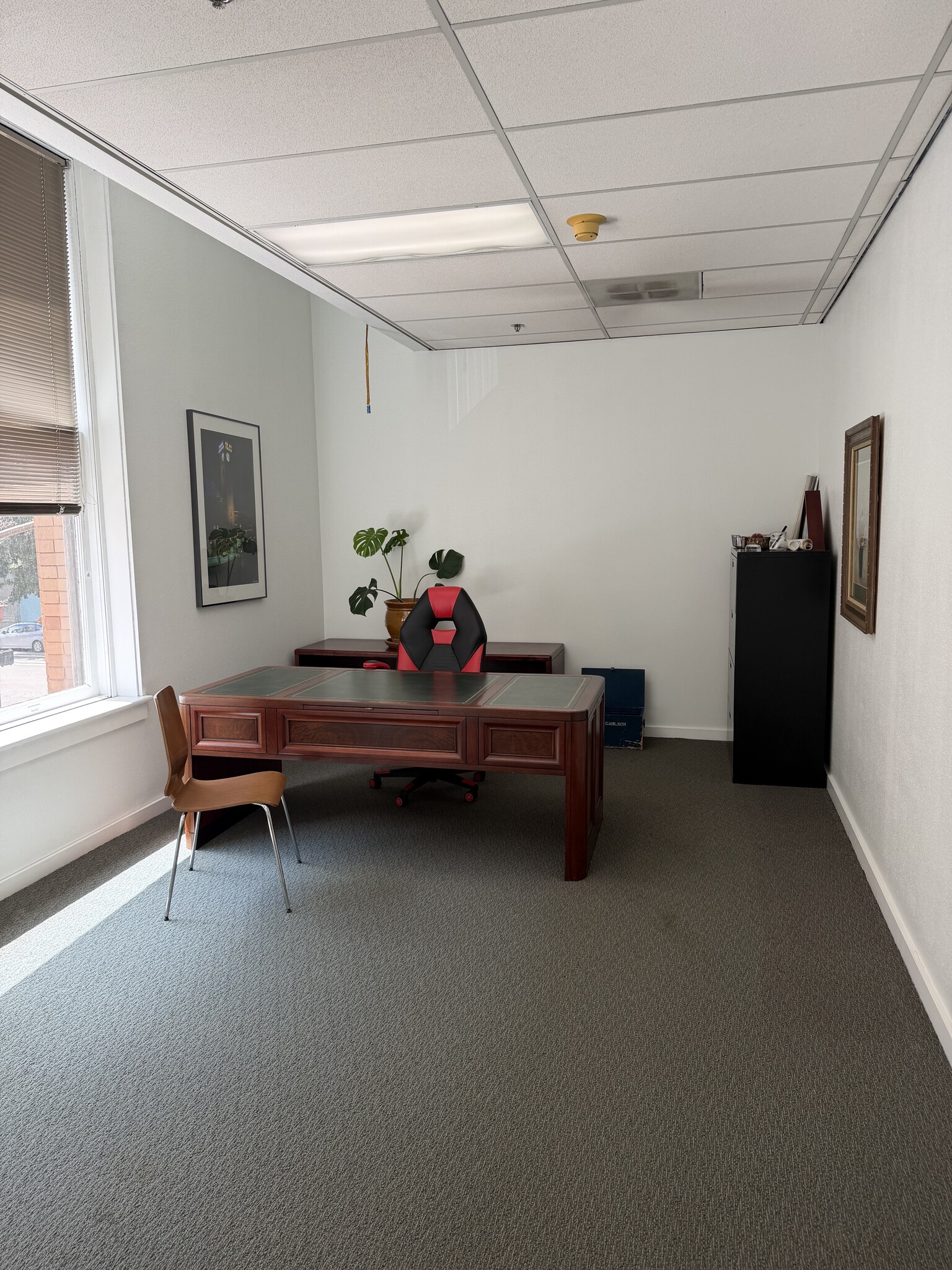 132 SW 3rd Ave, Portland, OR for lease Interior Photo- Image 1 of 5
