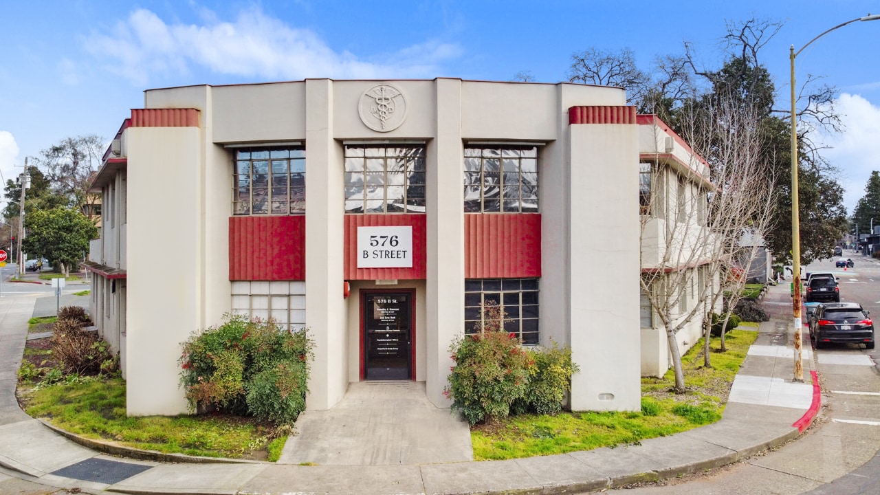 576 B St, Santa Rosa, CA for lease Building Photo- Image 1 of 5
