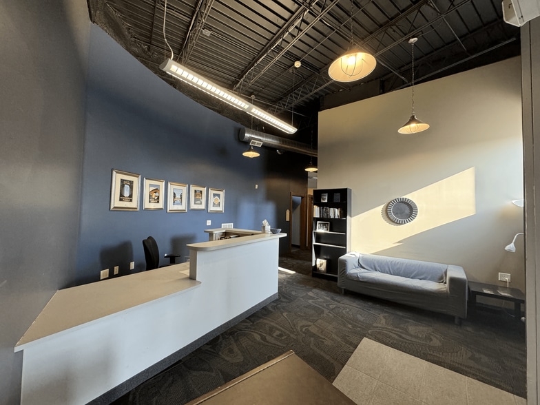 1227 S 6th St, Minneapolis, MN for lease - Lobby - Image 3 of 26