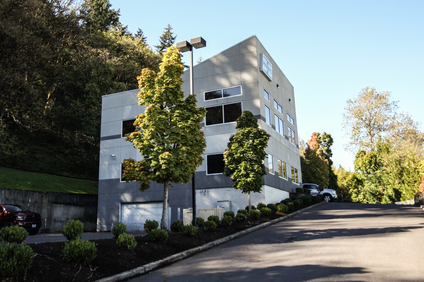 3077 NW St Helens Rd, Portland, OR 97210