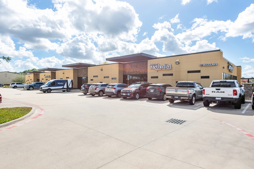113 Woodlawn dr, Friendswood, TX for lease - Building Photo - Image 2 of 12