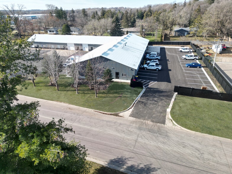 2800 1st Ave NW, Faribault, MN for lease - Building Photo - Image 3 of 9