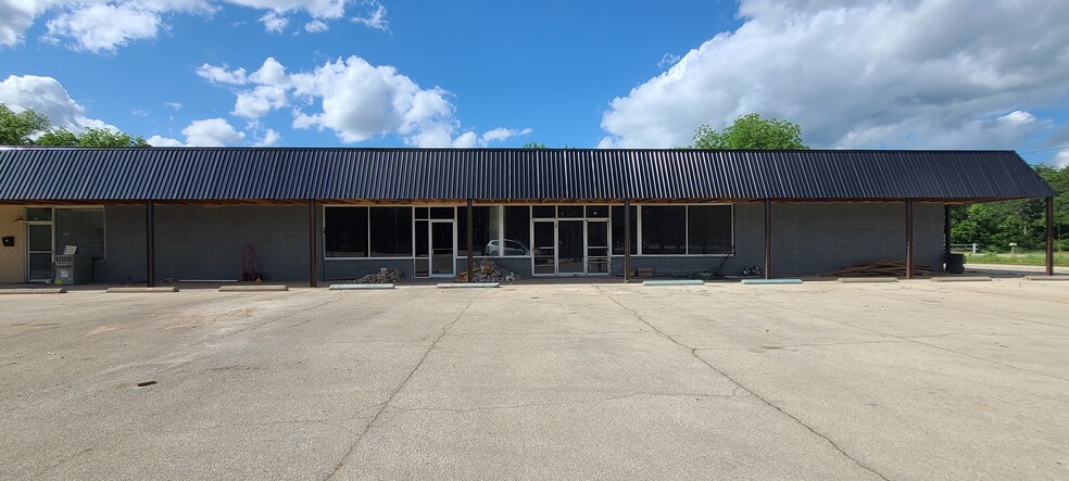 609-615 South St, Graham, TX for sale - Building Photo - Image 1 of 1