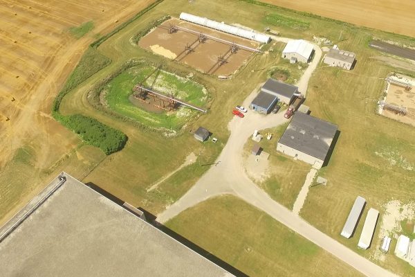 303 Milo Rd, Wheatley, ON for lease - Building Photo - Image 2 of 3