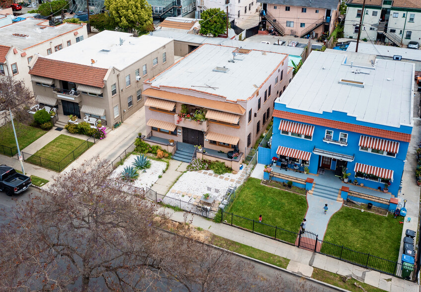 3110 Raymond Ave, Los Angeles, CA for sale - Building Photo - Image 3 of 15