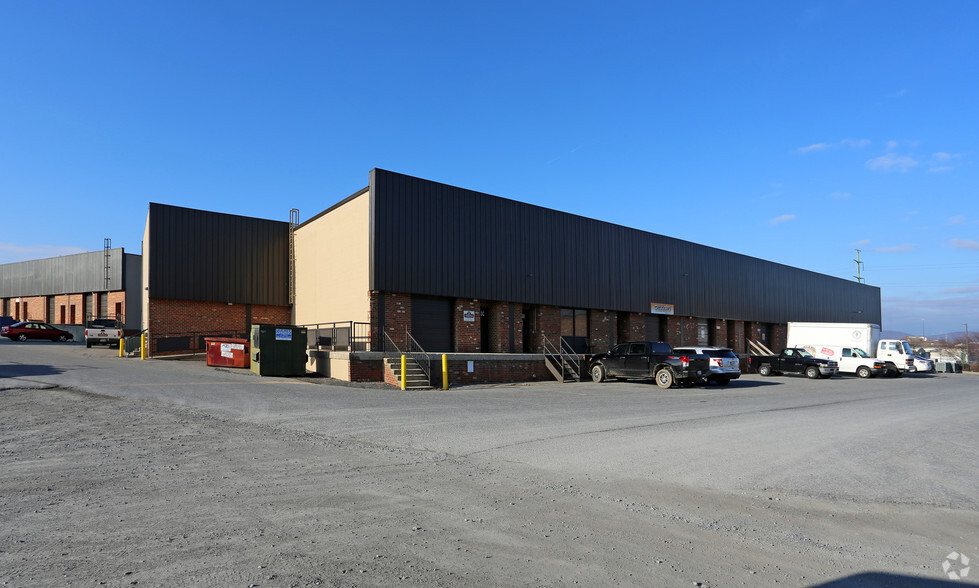 7313 Grove Rd, Frederick, MD for lease - Building Photo - Image 3 of 4