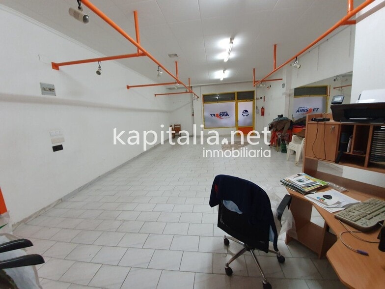 Retail in València, Valencia for sale - Building Photo - Image 1 of 8