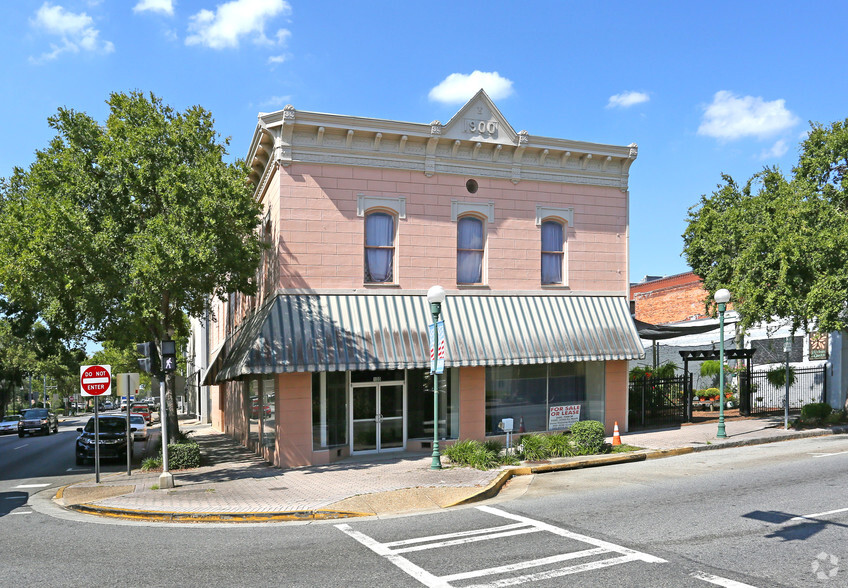 100 N Ashley St, Valdosta, GA for sale - Primary Photo - Image 1 of 1