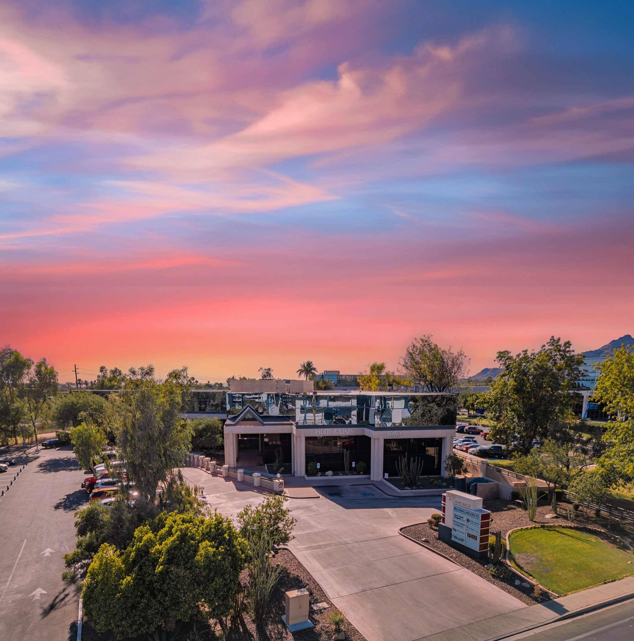 5050 N 40th St, Phoenix, AZ for lease Interior Photo- Image 1 of 3