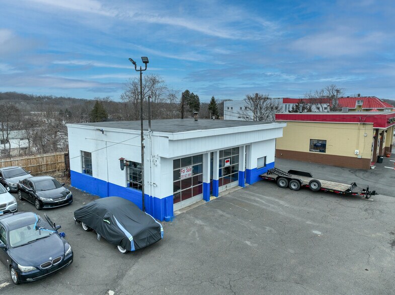 1091 Boston Post Rd, West Haven, CT for sale - Building Photo - Image 2 of 6