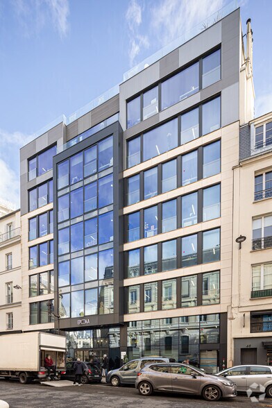 48 Rue Croix Des Petits Champs, Paris for lease - Building Photo - Image 2 of 2