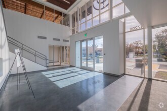 47200 Bayside Pky, Fremont, CA for lease Lobby- Image 1 of 47