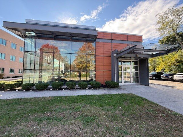 68 N Country Rd, Port Jefferson, NY for lease Primary Photo- Image 1 of 2