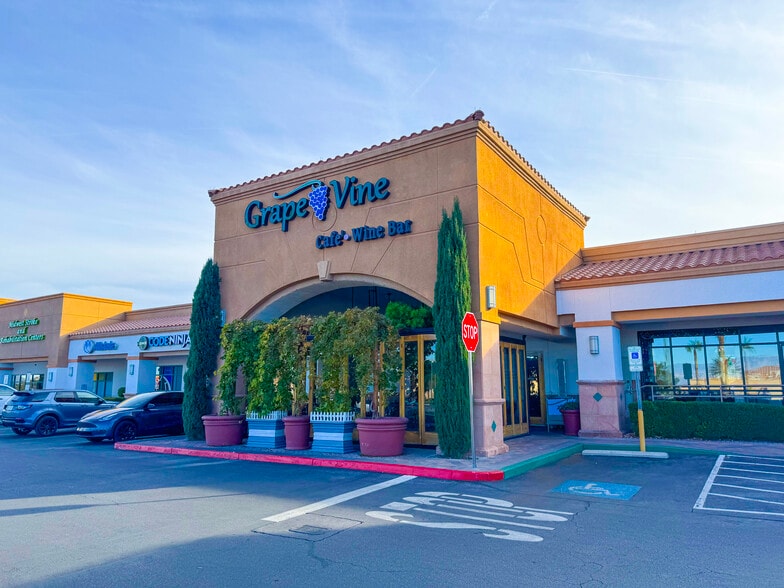 7501-7591 W Lake Mead Blvd, Las Vegas, NV for lease - Building Photo - Image 2 of 16