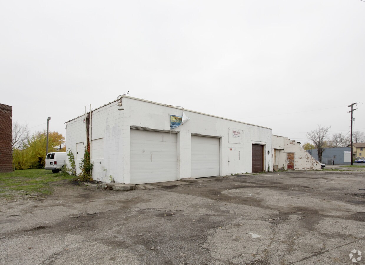 15461550 Cleveland Ave, Columbus, OH 43211 Retail for Sale