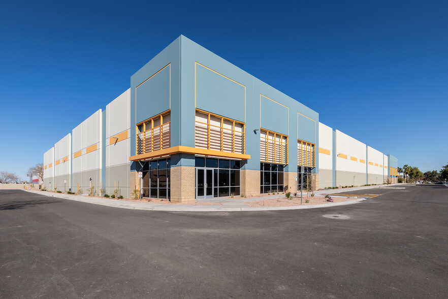 1330 W Warner Rd, Tempe, AZ for lease - Building Photo - Image 1 of 8