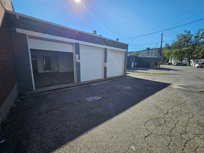 312 Brodhead Ave, Bethlehem, PA for lease - Building Photo - Image 2 of 16