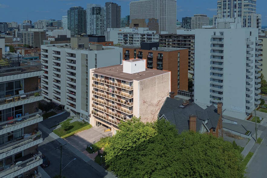 125 Somerset St W, Ottawa, ON for sale - Building Photo - Image 2 of 6