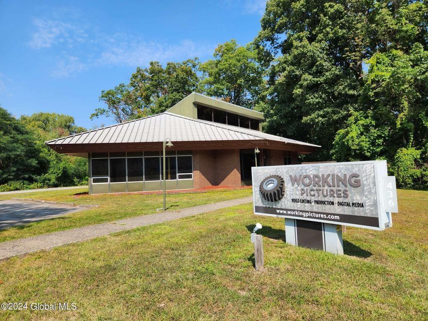 436 New Karner Rd, Albany, NY for lease Building Photo- Image 1 of 23