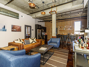 1406 W Fulton St, Chicago, IL for lease Interior Photo- Image 2 of 6