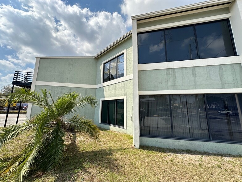 3922 Tampa St, Tampa, FL for lease - Building Photo - Image 3 of 10