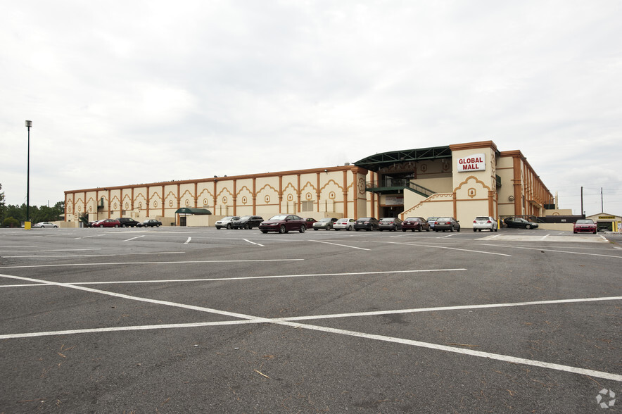 5675 Jimmy Carter Blvd, Norcross, GA for lease - Building Photo - Image 3 of 7