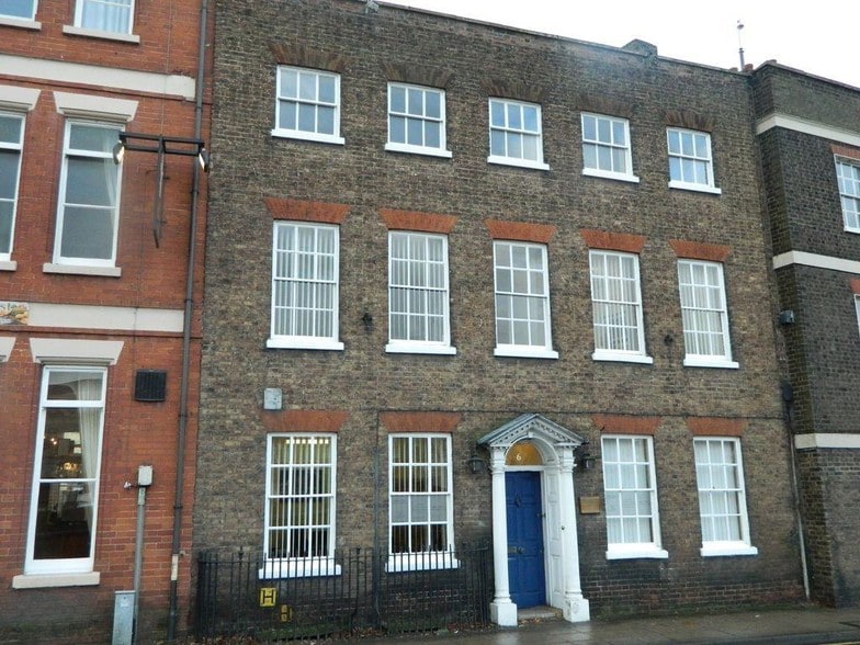 6 South Brink, Wisbech for lease - Primary Photo - Image 1 of 7
