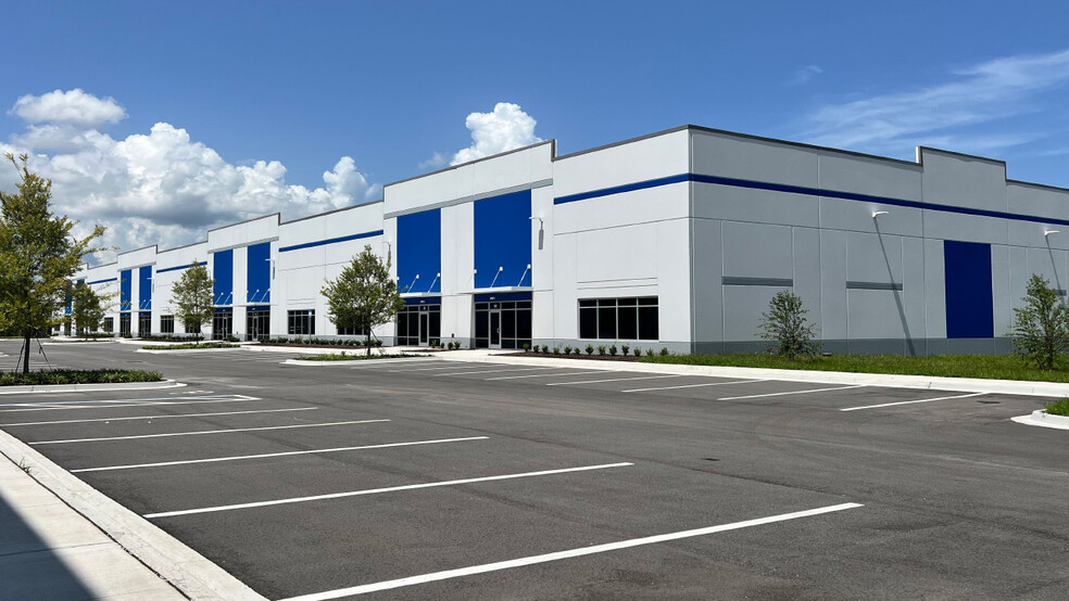 440 Dundas Dr, Jacksonville, FL for lease - Building Photo - Image 1 of 5