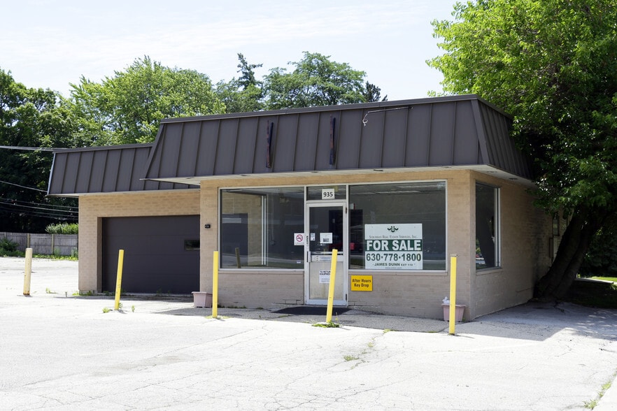 935 Ogden Ave, Downers Grove, IL, 60515 Freestanding Property For