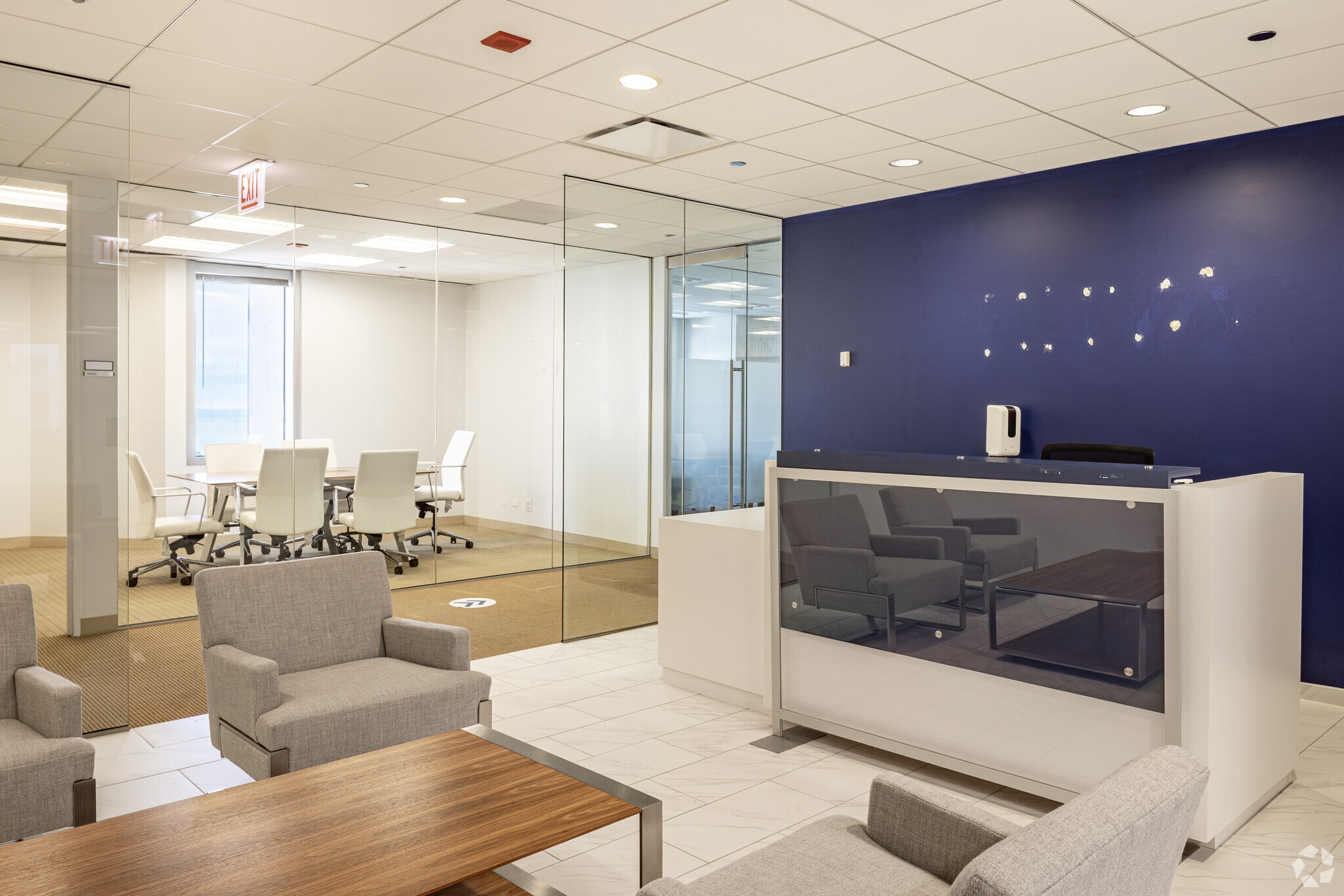 311 S Wacker Dr, Chicago, IL for lease Interior Photo- Image 1 of 2