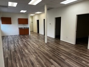 11815 NE Highway 99, Vancouver, WA for lease Lobby- Image 2 of 6