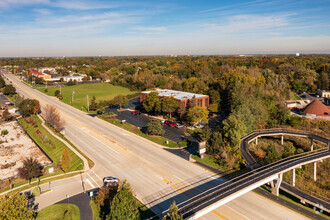 400 W Lake St, Roselle, IL - aerial  map view